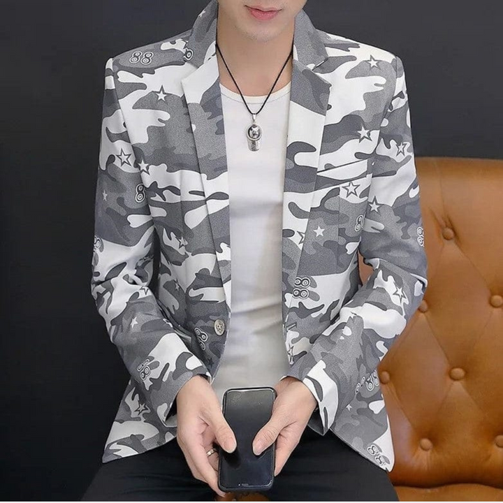 Claudiu - Stilfuld Camouflage Jakke Til Den Moderne Mand