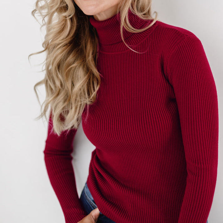 Clara Beaumont - Ribstrikket Rullekrave Strikket Top Til Dame