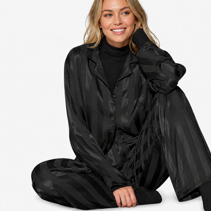Clara Bellini | luksuriøs Button Pajama Set til dame – opdateret modelbillede