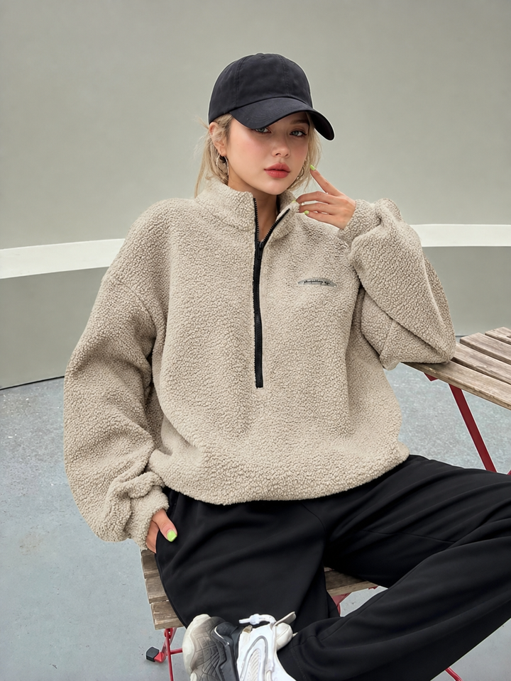 Charlotte Bellini | Teddy Fleece halv lynlås striktrøje til dame – opdateret modelbillede