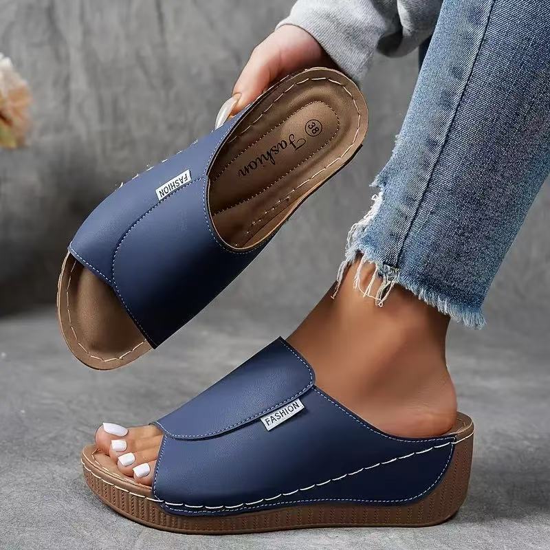 Kvinder Elegante Åbne Sommersandaler med Mærkedetalje