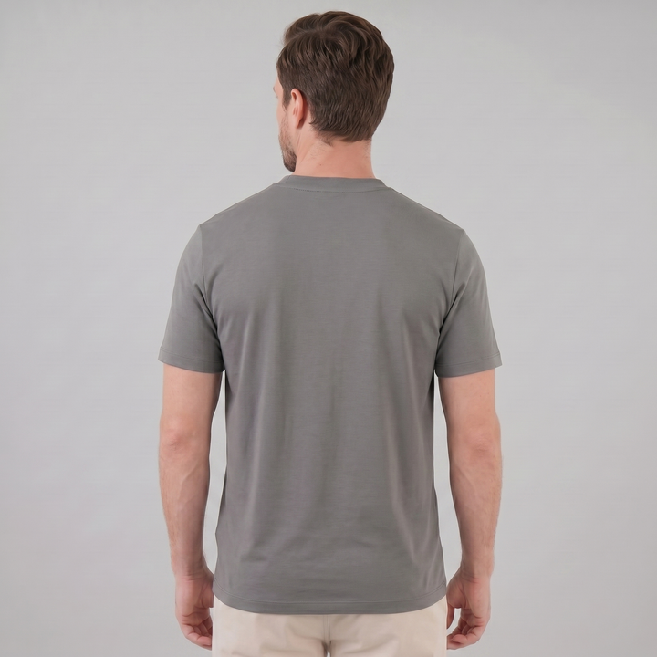 Kortærmet T-shirt med Brystlomme og Rund Hals - til Mænd