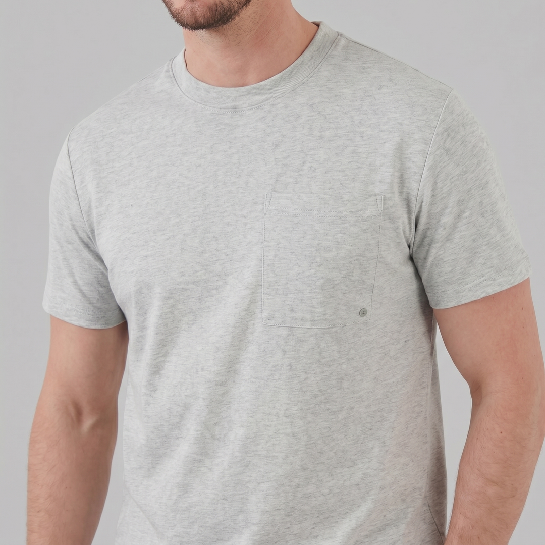 Kortærmet T-shirt med Brystlomme og Rund Hals - til Mænd